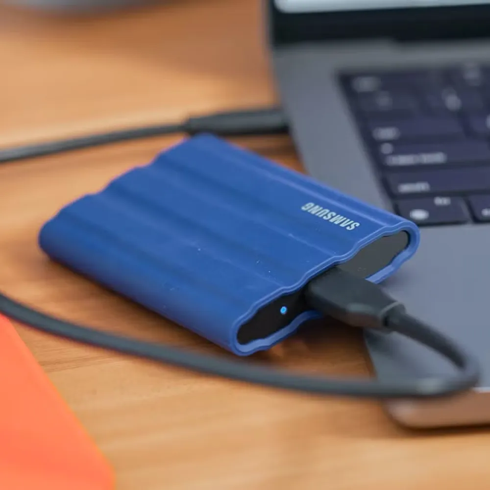 SAMSUNG PORTABLE SSD T7 SHIELD_04
